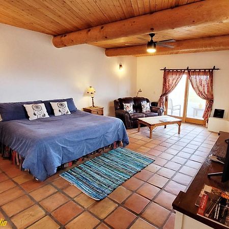 פאסו רובלס Sirena Vineyard Resort מראה חיצוני תמונה