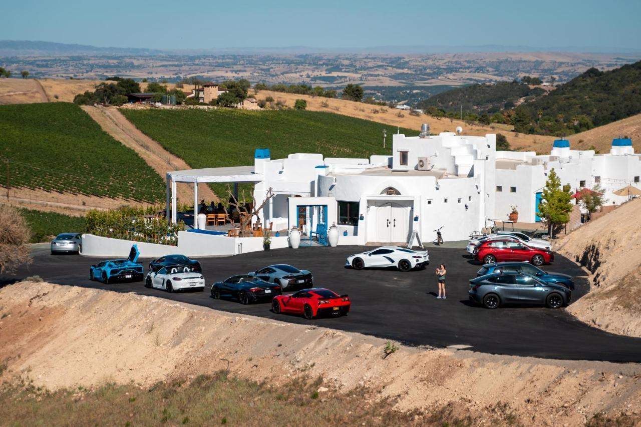 פאסו רובלס Sirena Vineyard Resort מראה חיצוני תמונה