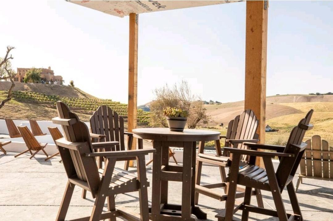 פאסו רובלס Sirena Vineyard Resort מראה חיצוני תמונה