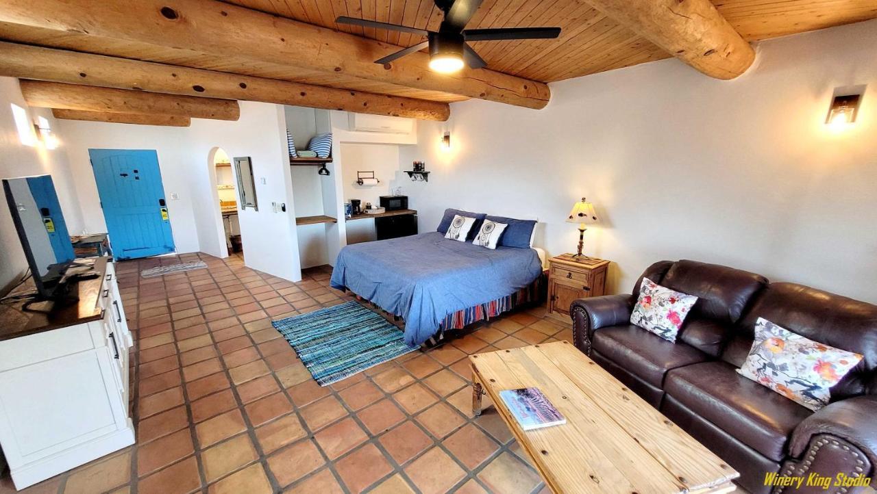 פאסו רובלס Sirena Vineyard Resort מראה חיצוני תמונה