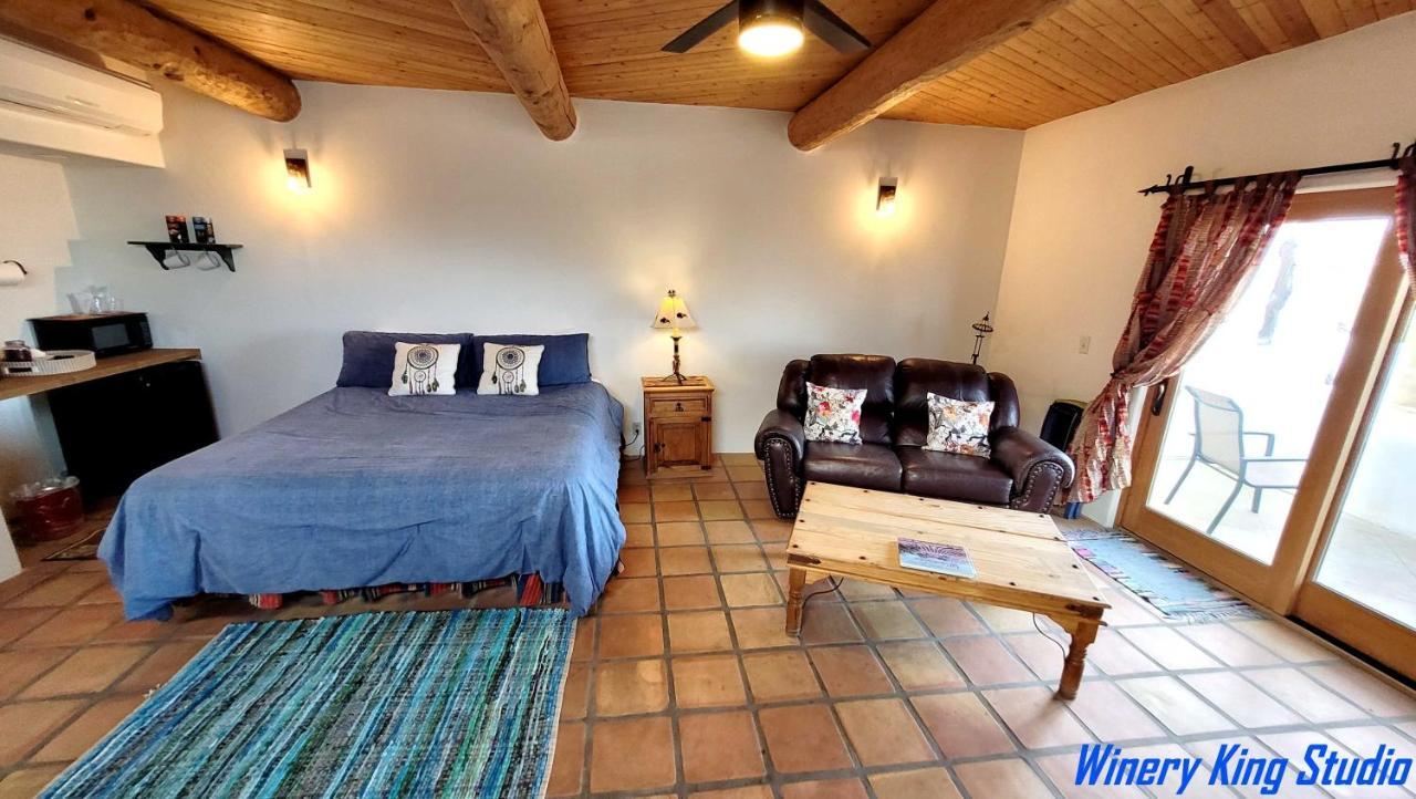 פאסו רובלס Sirena Vineyard Resort מראה חיצוני תמונה